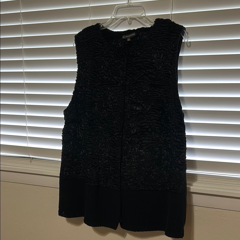 Adriana papell faux fur and sweater Black Sleeveless Vest